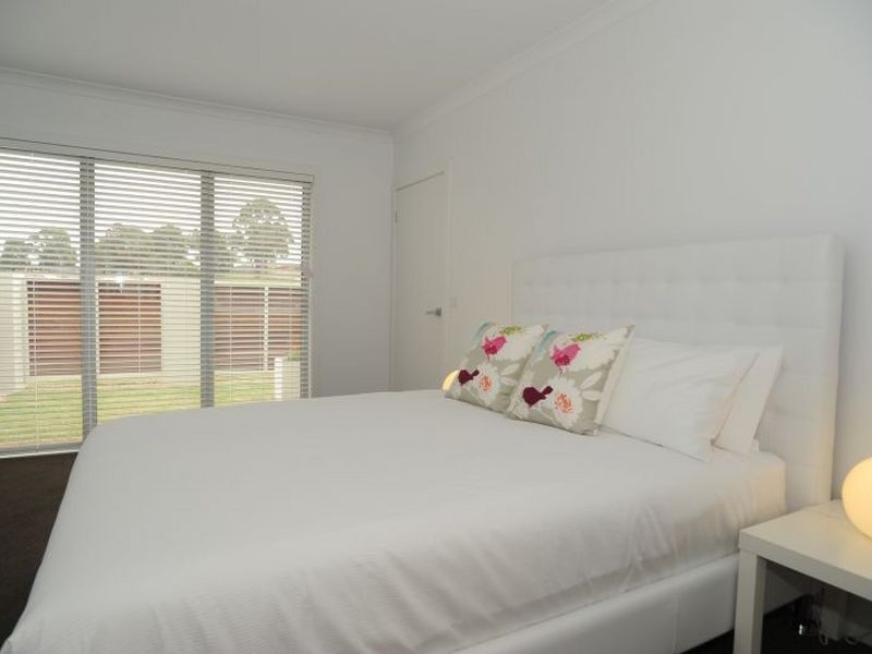 18 Heaths View, Paynesville VIC 3880