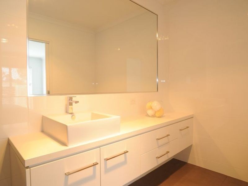 18 Heaths View, Paynesville VIC 3880