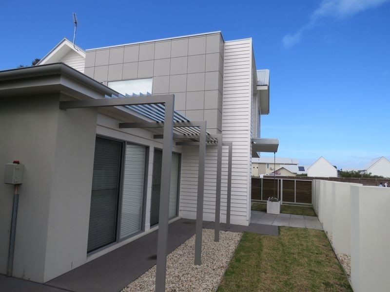 18 Heaths View, Paynesville VIC 3880