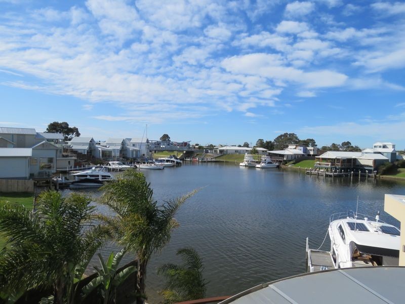 4 Admirals Quay, Paynesville VIC 3880