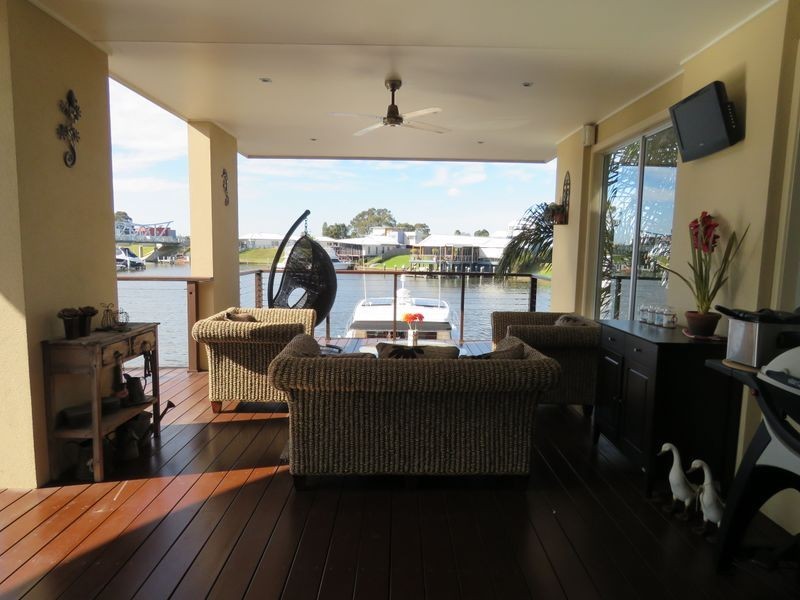 4 Admirals Quay, Paynesville VIC 3880