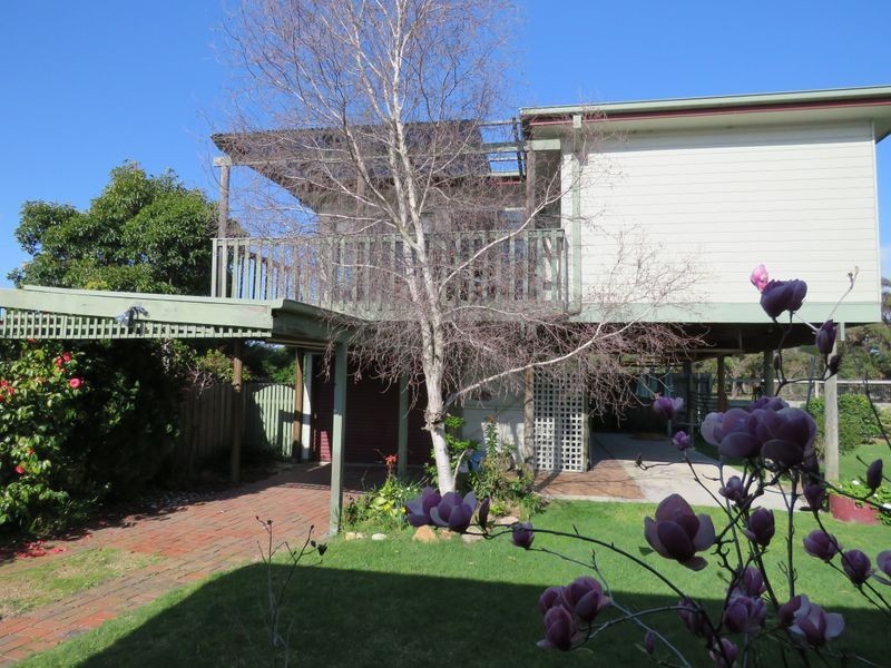 141 Western Boulevard, Raymond Island VIC 3880