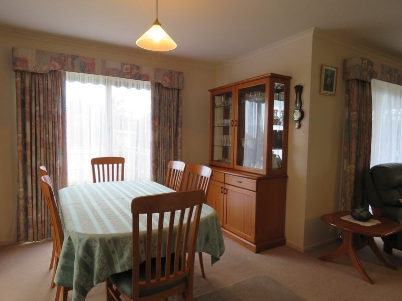 28 Bay Road, Eagle Point VIC 3878