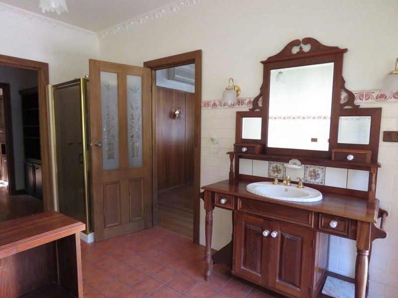 53 First Parade, Raymond Island VIC 3880