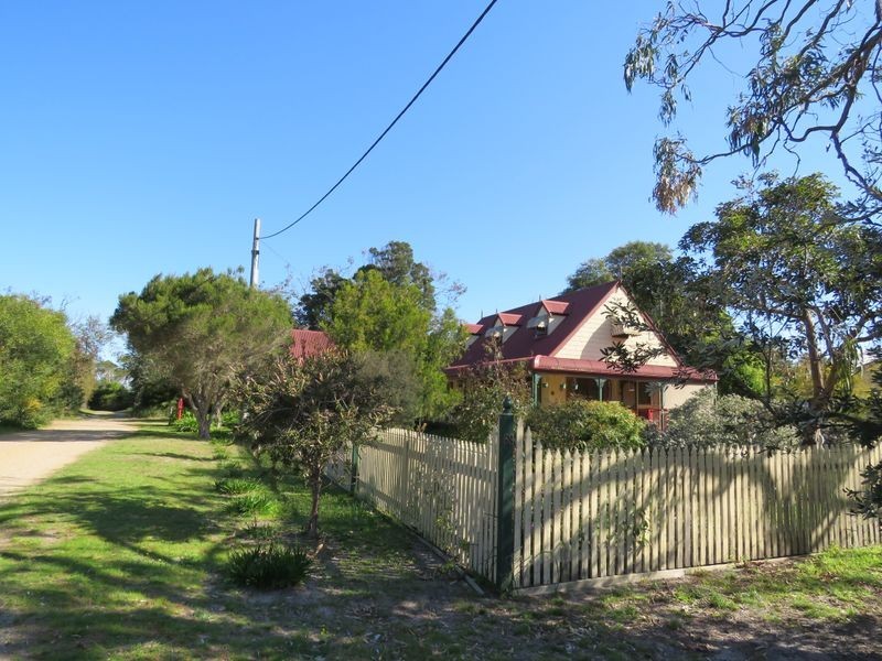 53 First Parade, Raymond Island VIC 3880