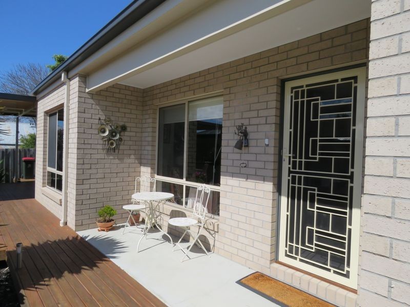 2/30 Toonalook Parade, Paynesville VIC 3880