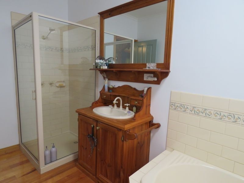 2 Kellina Court, Paynesville VIC 3880