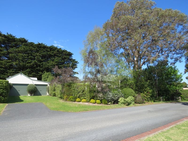 2 Kellina Court, Paynesville VIC 3880
