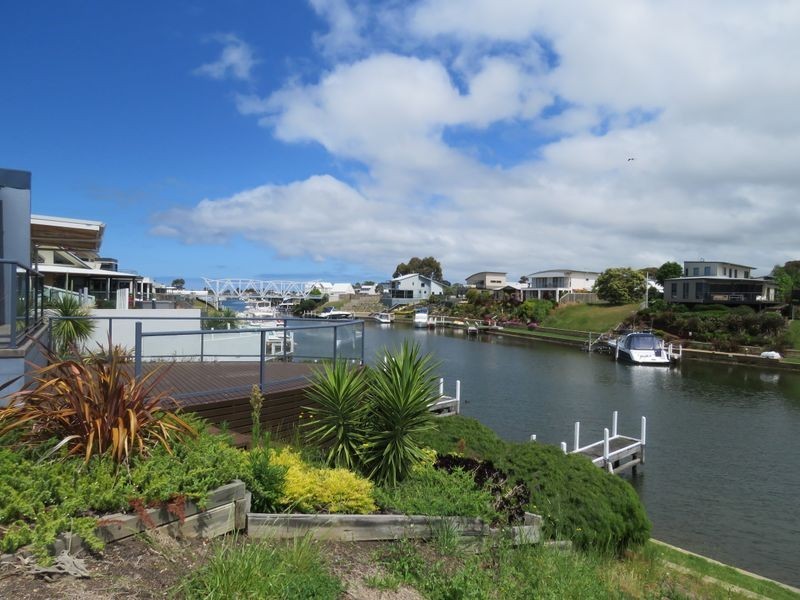 23 North Quay Place, Paynesville VIC 3880