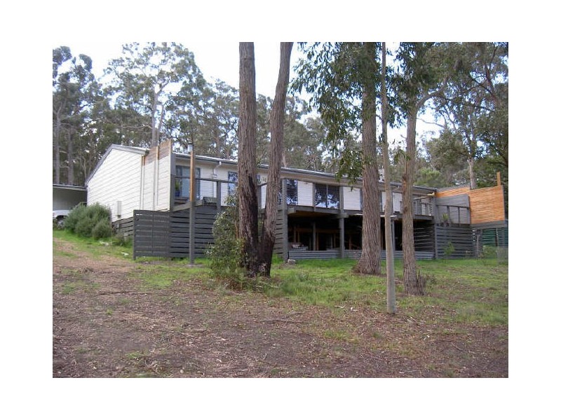 206 Jones Road, Eagle Point VIC 3878