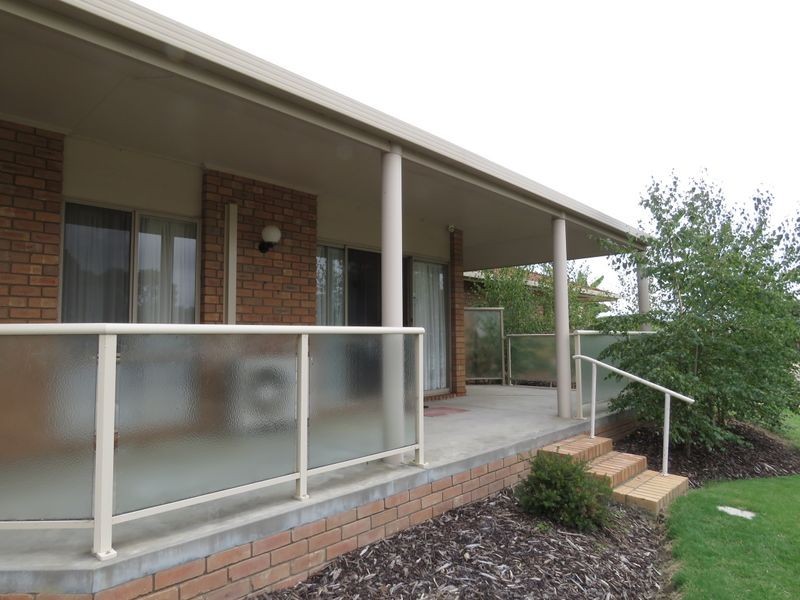 4/1 Windjammer Court, Paynesville VIC 3880