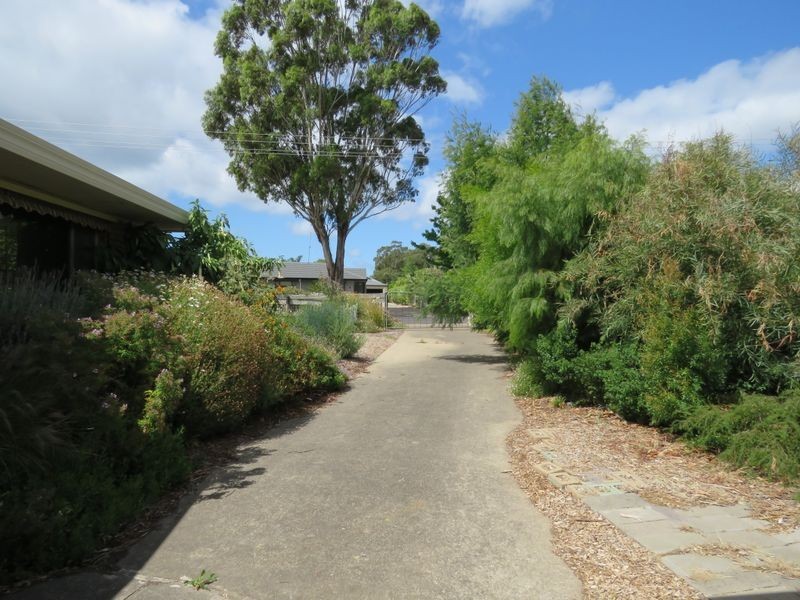 4 Rex Street, Paynesville VIC 3880