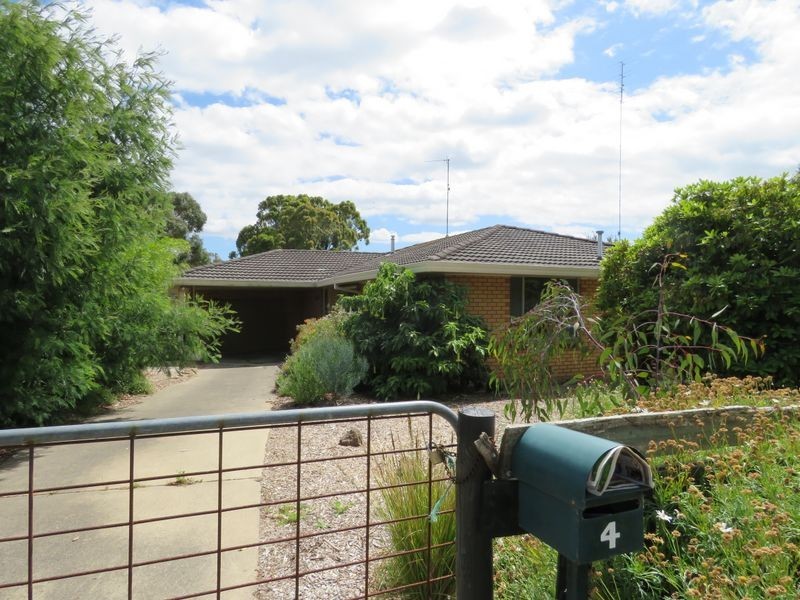 4 Rex Street, Paynesville VIC 3880