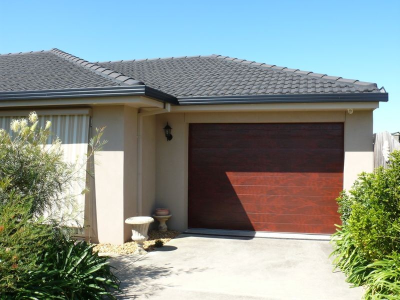 1/30 Toonalook Parade, Paynesville VIC 3880