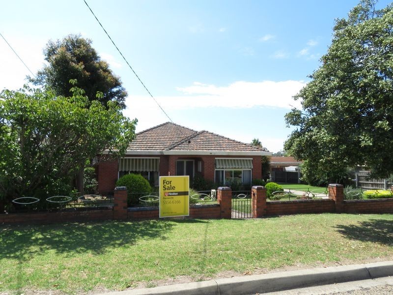 4 Main Road, Paynesville VIC 3880