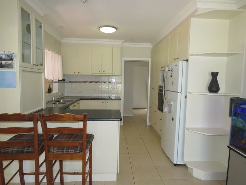 35 School Road, Eagle Point VIC 3878