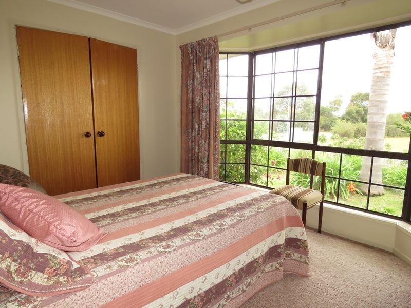 5 Dawsons Cove Drive, Newlands Arm VIC 3875