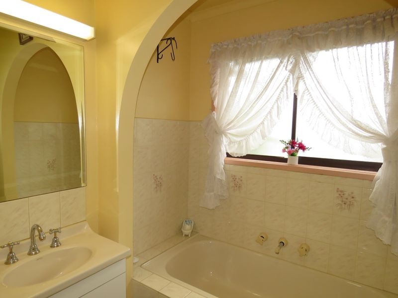 5 Dawsons Cove Drive, Newlands Arm VIC 3875