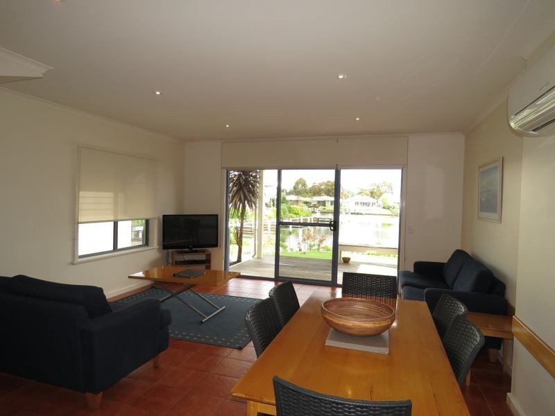 Apartment 24/11 Mitchell Street, Paynesville VIC 3880