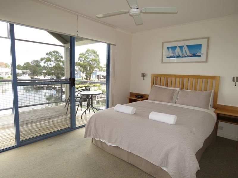 Apartment 24/11 Mitchell Street, Paynesville VIC 3880