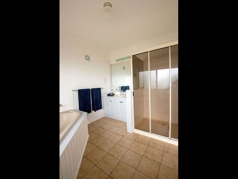 45 Fullarton Drive, Paynesville VIC 3880