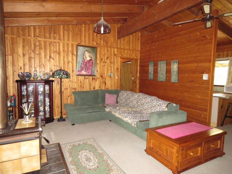 10 White Court, Eagle Point VIC 3878