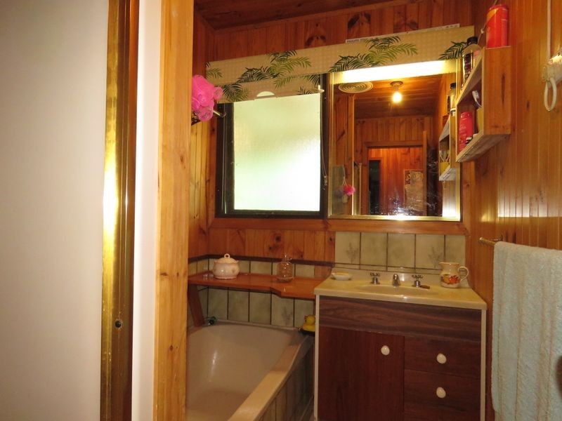 10 White Court, Eagle Point VIC 3878