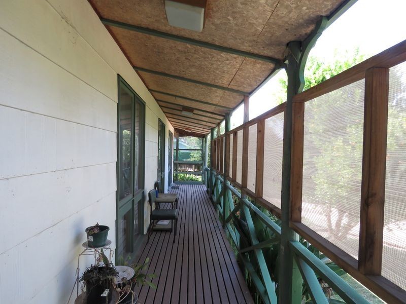 10 White Court, Eagle Point VIC 3878