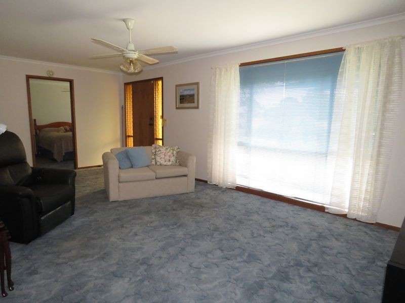 18 Waratah Avenue, Paynesville VIC 3880