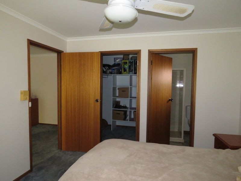 18 Waratah Avenue, Paynesville VIC 3880