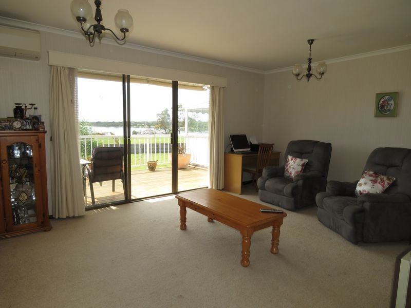 26 Kings Road, Paynesville VIC 3880