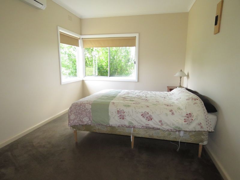 68 Eagle Point Road, Eagle Point VIC 3878