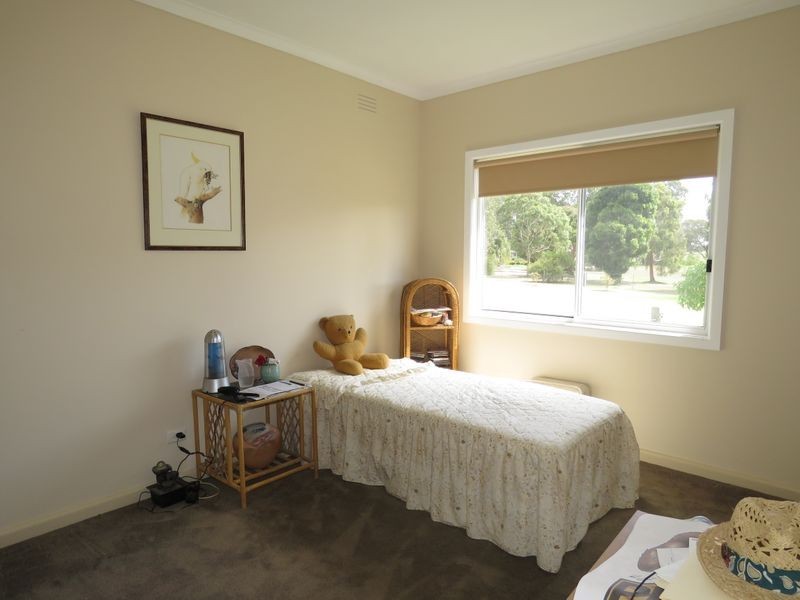 68 Eagle Point Road, Eagle Point VIC 3878