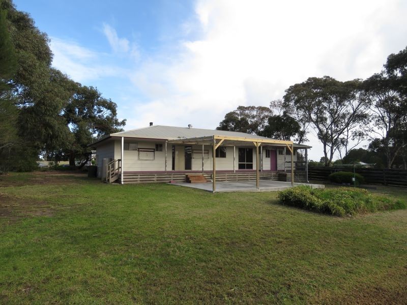 5-7 Bayside Avenue, Newlands Arm VIC 3875