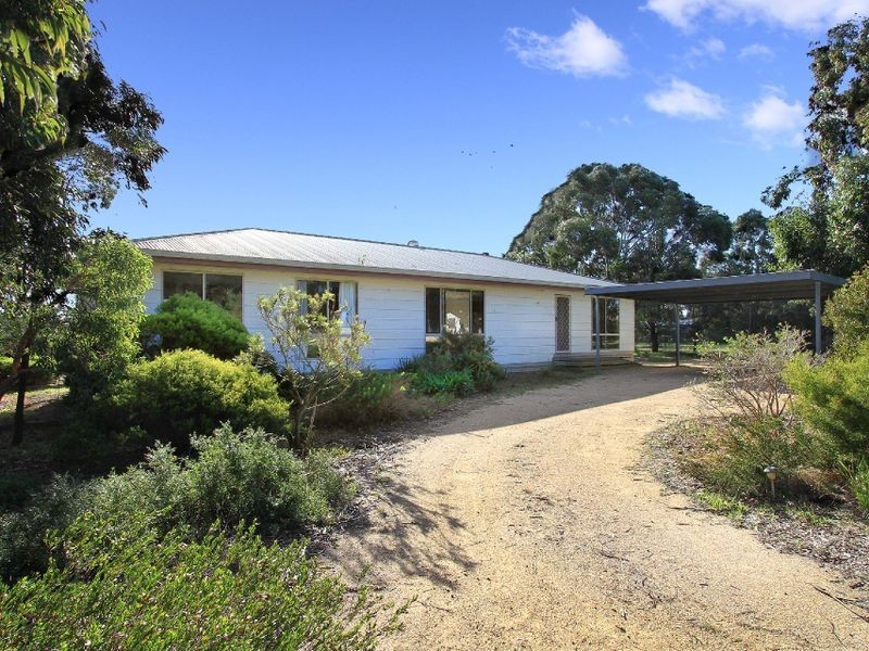 5-7 Bayside Avenue, Newlands Arm VIC 3875