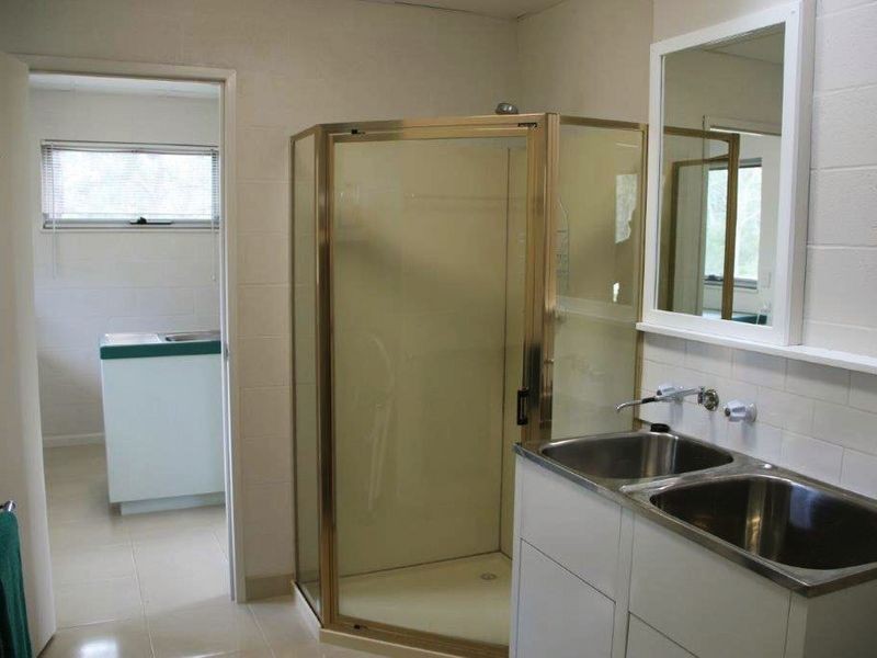 15 Centre Road, Raymond Island VIC 3880