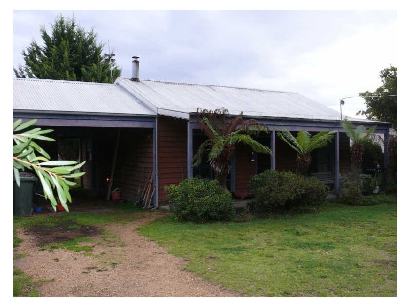 8 Forge Creek Road, Eagle Point VIC 3878