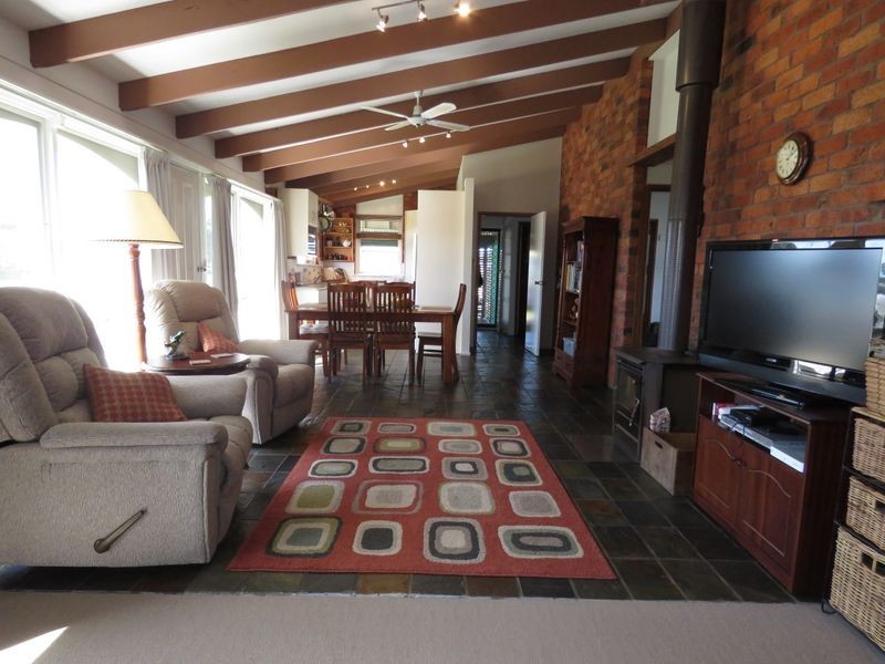 18 Crown Ridge Avenue, Newlands Arm VIC 3875