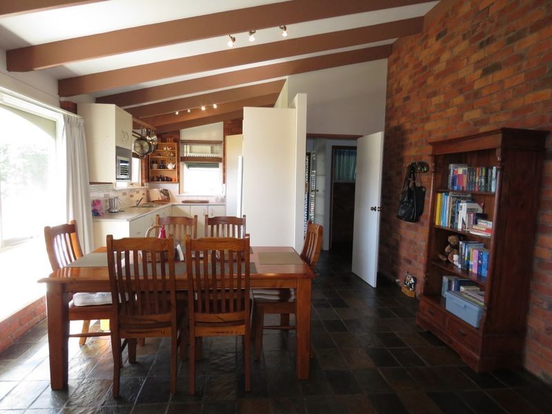 18 Crown Ridge Avenue, Newlands Arm VIC 3875