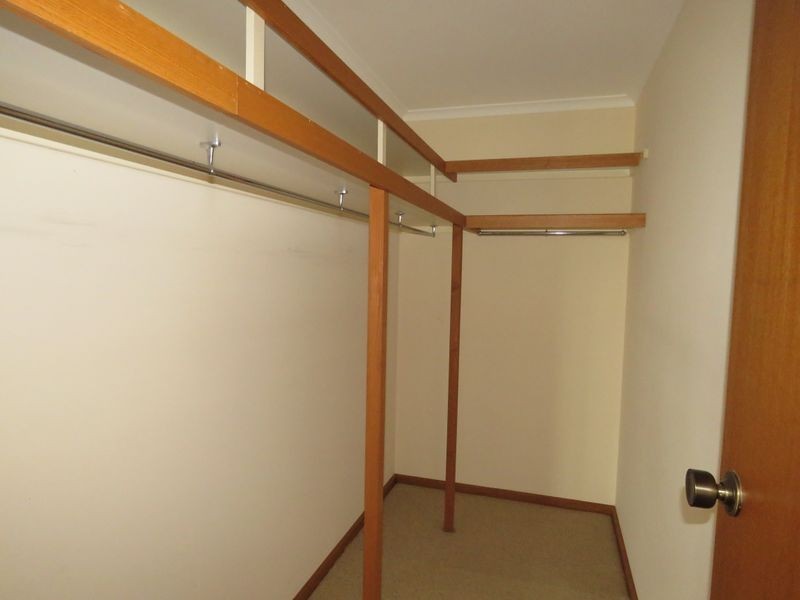27 Simpson Drive, Newlands Arm VIC 3875