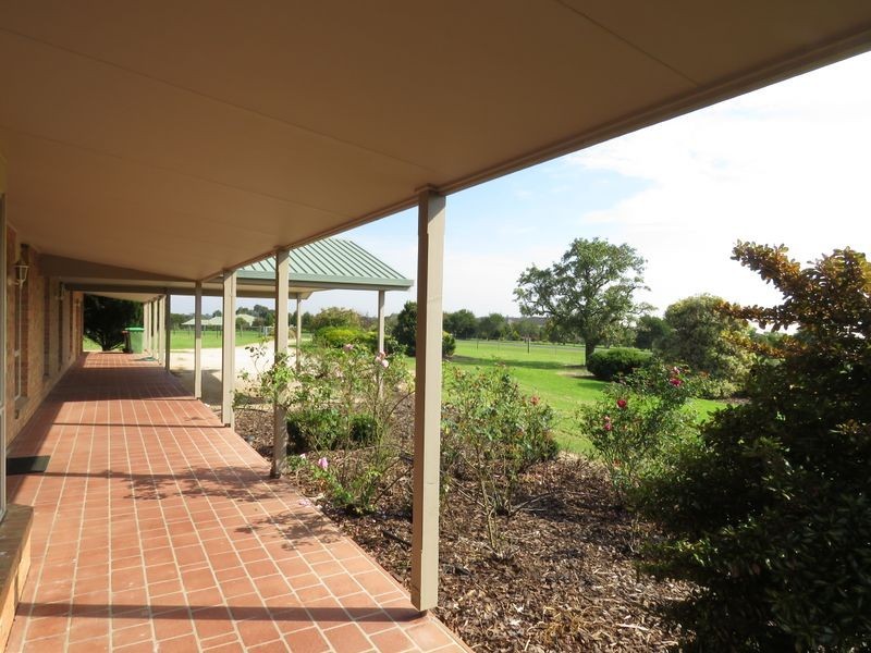 27 Simpson Drive, Newlands Arm VIC 3875
