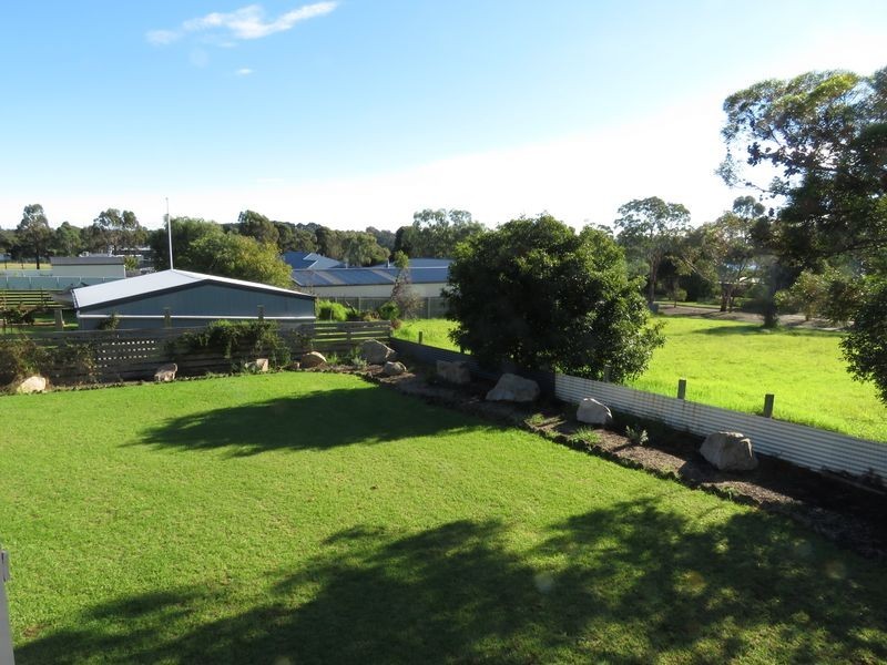 25 Village Fair Drive, Newlands Arm VIC 3875