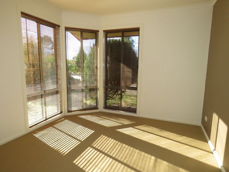 9 Lake Fair Rise, Newlands Arm VIC 3875