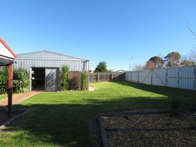 9 Lake Fair Rise, Newlands Arm VIC 3875