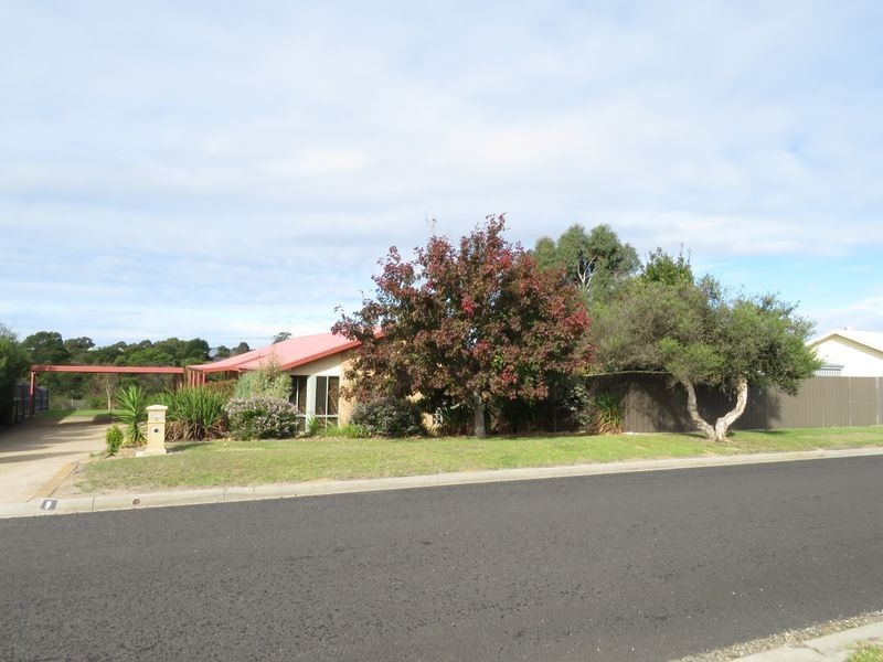 9 Lake Fair Rise, Newlands Arm VIC 3875