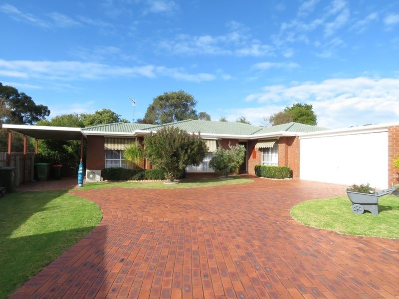 2/30 Queen Street, Paynesville VIC 3880