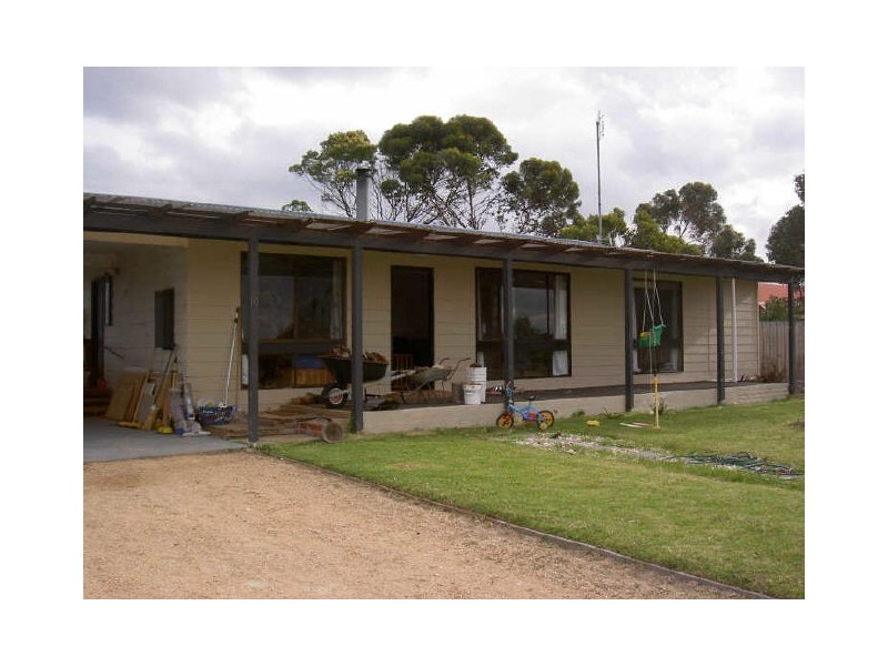 10 Crown Ridge Avenue, Newlands Arm VIC 3875