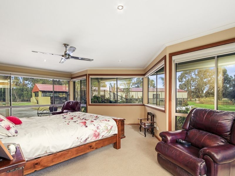 45 Boyd Court, Eagle Point VIC 3878