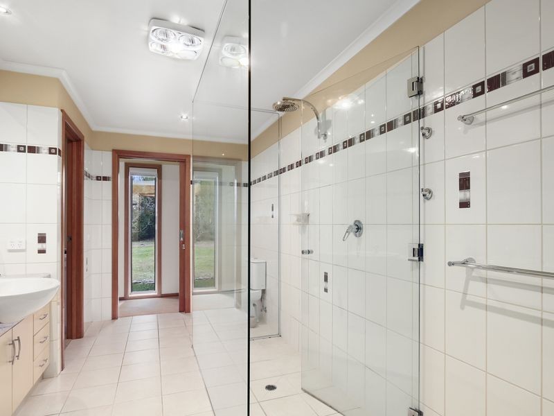 45 Boyd Court, Eagle Point VIC 3878