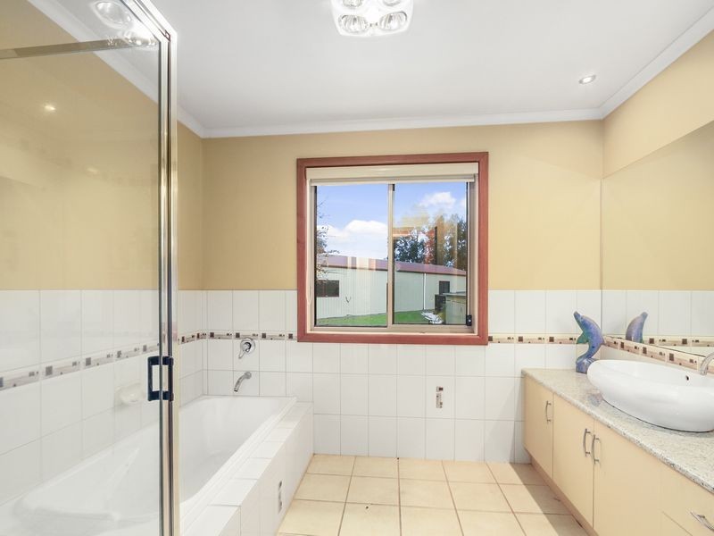 45 Boyd Court, Eagle Point VIC 3878